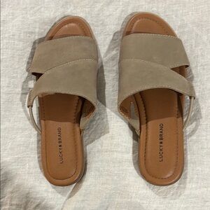 Lucky Brand Women's Tan Slide Sandals